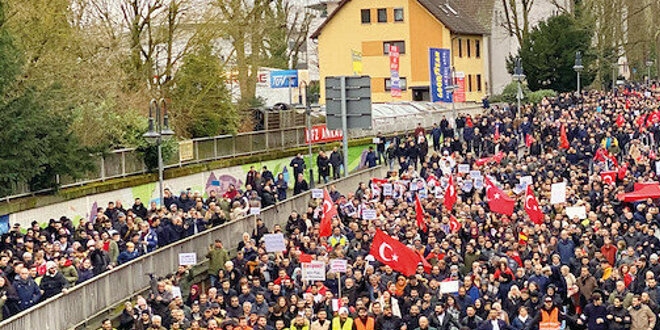 Irkçı terör saldırısı lanetlendi