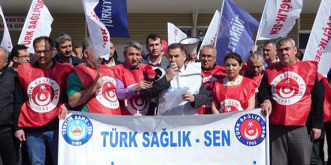Erkek hemşire, hasta yakınları tarafından darp edildi