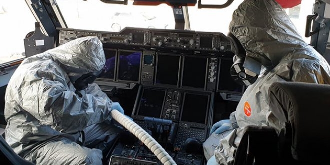 T�rk vatanda�lar�n� getiren u�ak dezenfekte edildi