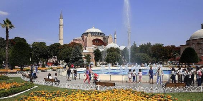 İstanbul'a ocak ayında 1 milyon 17 bin turist geldi