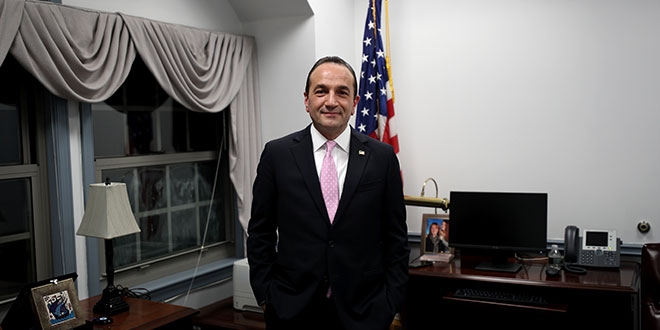 ABD'nin ilk Türk belediye başkanı, New Jersey bölge idari üyeliğine seçildi
