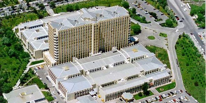 Cumhuriyet �niversitesinden koronavir�s iddialar�na yalanlama