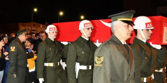 İdlip şehidi memleketi Samsun'da göz yaşı içinde karşılandı