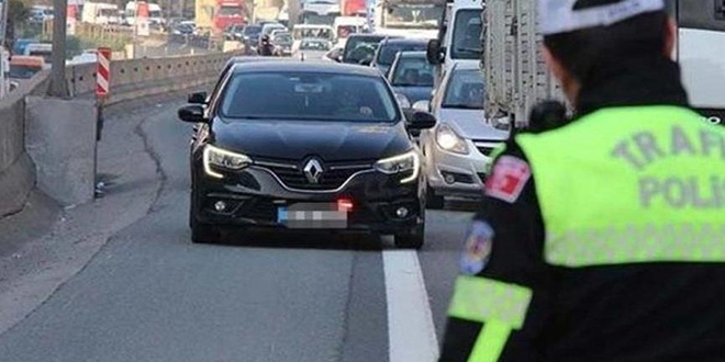 Yetkisiz çakar kullanmaktan 4 ayda 2 bin 70 kişiye ceza