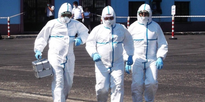 �ngiltere'de koronavir�s vaka say�s� 35'e y�kseldi