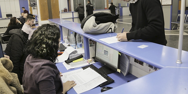 Ba�kentte ��rencilerden su indirimine yo�un ilgi