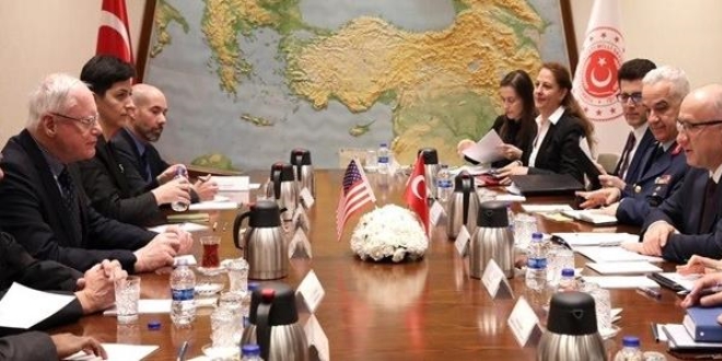 Milli Savunma Bakanı Akar ABD Suriye Özel Temsilcisini kabul etti