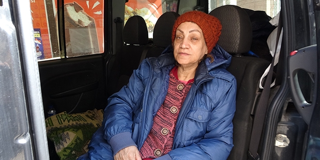 4'�nc� kattan a��lan battaniyeye atlam��t�... O anlar� anlatt�