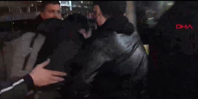 Metrobüste taciz iddiasına dayak