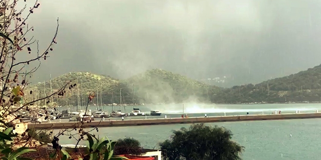 Ka�'da hortum pani�i, 2 dakika s�rd�