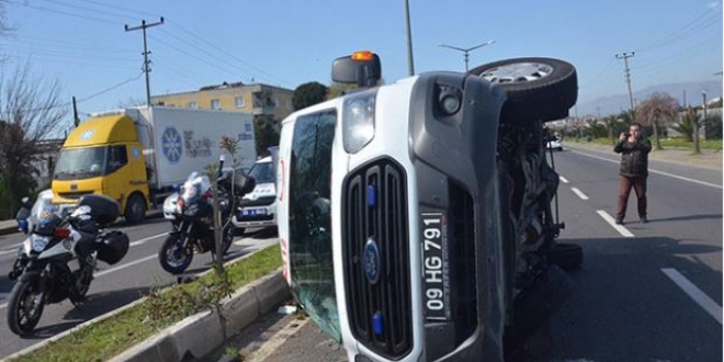 Aydın'da ambulansla otomobil çarpıştı: 4 yaralı