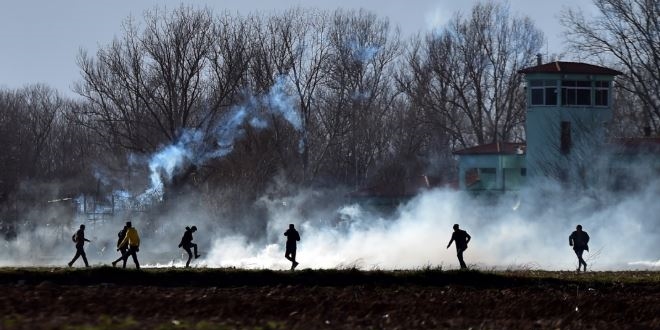 Tampon b�lgede Yunan zulm� aral�ks�z devam ediyor