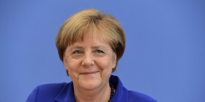 Merkel'den mlteci anlamasnn iyiletirilmesine destek