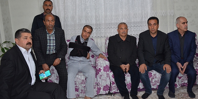 'Yaralanaca��z, �ehit olaca��z ama y�k�lmayaca��z'