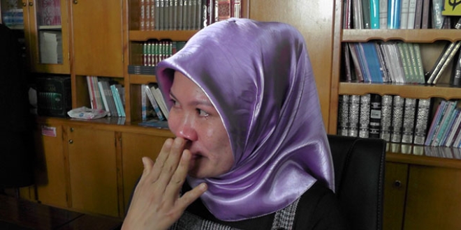 Müslüman oldu, duygulanarak ağladı