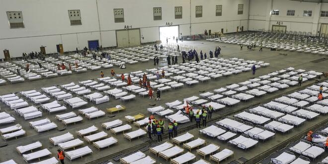 Çin'deki geçici corona virüs hastaneleri kapatılıyor