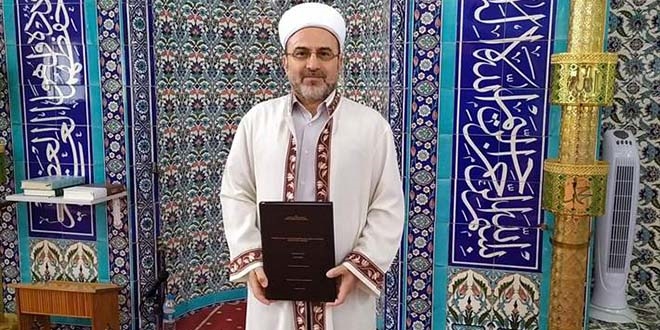 Doktora yapan imam: Yoksulluğun çözümü 'Zekat Fonu'
