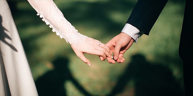 stanbul'da evlilikler azald, boanmalar artt