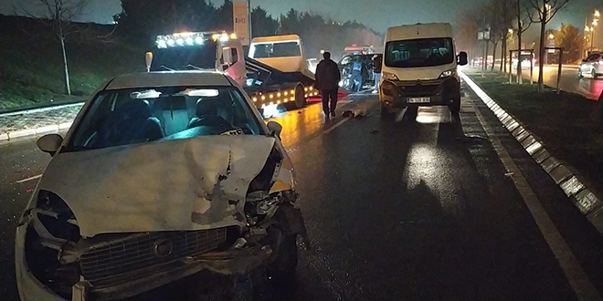 Trafik magandası ortalığı savaş alanına çevirdi: 4 yaralı