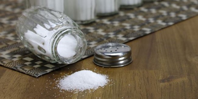 Günlük tuz tüketiminizi 5 gramın altına düşürün