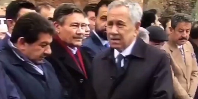 Gökçek'ten Arınç'a çok sert bakışlar!