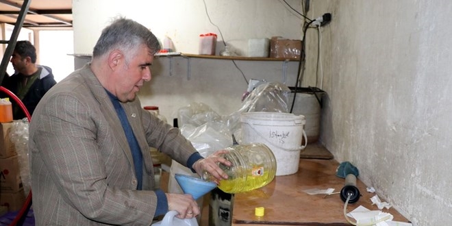 Korona virüs satışı artırdı: Bir günde 6,5 ton kolonya sattı