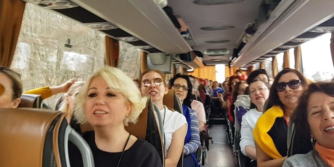 D�nyay� fethettiler, �imdi de koronavir�s i�in �ark� yazd�lar