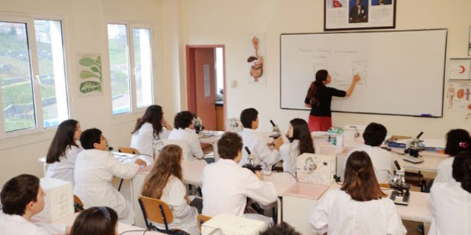 Ücretli öğretmenler tatilde ücret alacak mı?