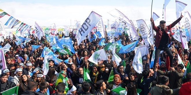 HDP, Nevruz kutlamalar�n� 1 May�s'a erteledi