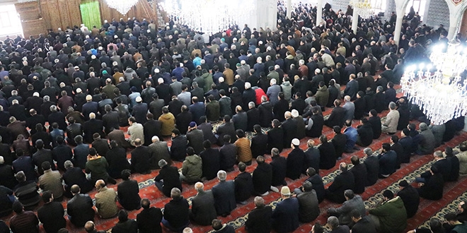 Cuma hutbesinde korona virüsü uyarısı