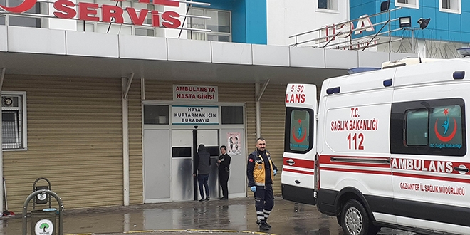 3 öğretmen, 40 öğrenci okulda yemekten zehirlendi