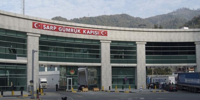 Sarp Sınır Kapısı geçici süreyle yolcu trafiğine kapatılacak
