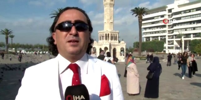 Hakimliği bırakıp türkücü oldu, koronavirüs beste yaptı