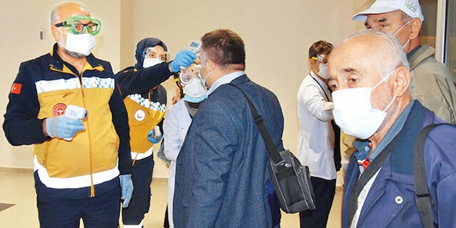 Umrede kritik gün, 21 bin kişi dönüyor