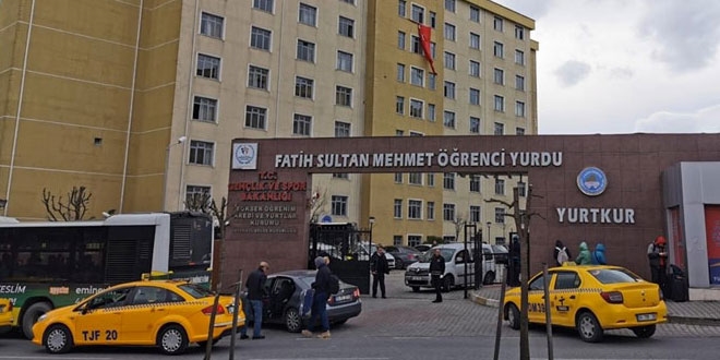 İstanbul'daki bazı öğrenci yurtları karantina tedbirleri için boşaltıldı