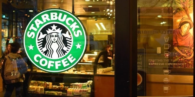 Starbucks oturmayı yasakladı