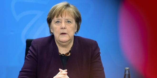 Almanya Babakan Merkel: Radikal kararlar alnd