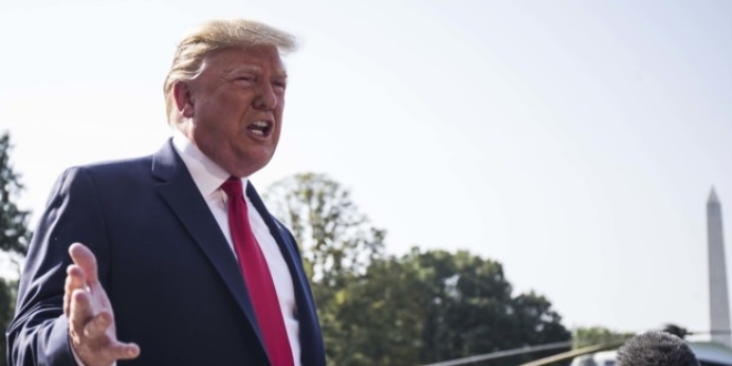 Trump'tan halka 'evinizde kalın' çağrısı