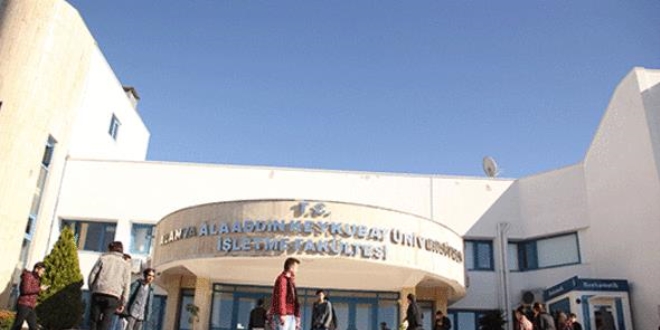 Bir üniversite, 2 nöbetçi belirleyip, personeli izinli saydı
