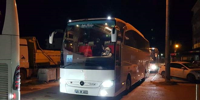 Yurt dışından gelen yolcular Kocaeli'de öğrenci yurduna yerleştirildi