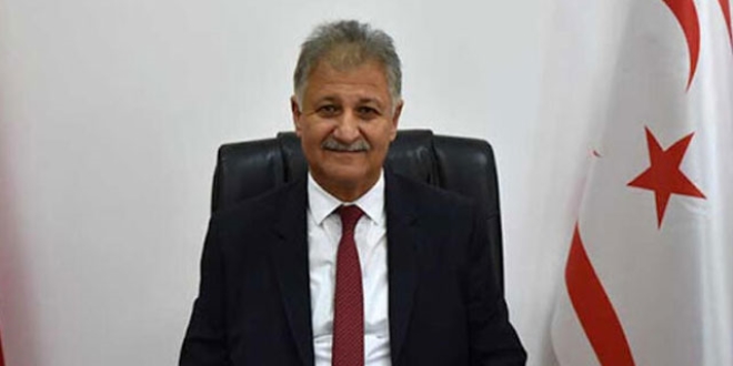 KKTC Sa�l�k Bakan� Pilli, hastaneye kald�r�ld�