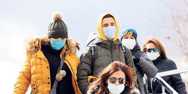 Virüse karşı kadınlar daha tedbirli
