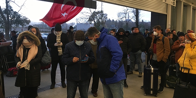 Yüksek hızlı trende koronavirüsü paniği