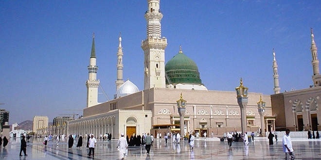 Mescid-i Haram ve Mescid-i Nebevi de kapatıldı