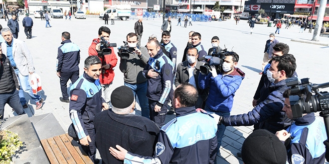 Vatandaş uyarıları dikkate almadı, belediye ekipleri müdahale etti