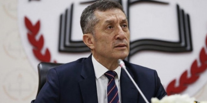 Bakan Selçuk'dan uzaktan eğitim hakkında bilgilendirme
