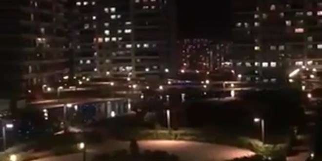 Yurtlarda karantinada olanlar da sağlık çalışanlarını alkışladı