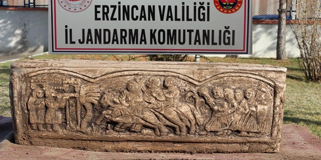 Tarihi lahdi sosyal medyadan satmaya çalışan kişi yakalandı