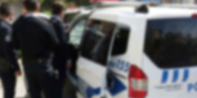 14 gün kuralını ihlal eden bir kişiyi polis yakaladı