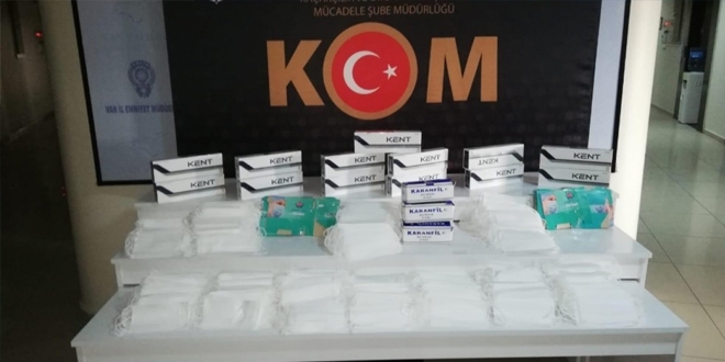 Van'da gümrük kaçağı bin 500 tıbbi maske ele geçirildi